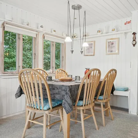 Holiday home 3 Bedroom Gorgeous In Thyholm